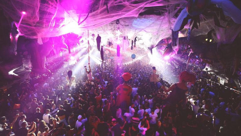 elrow halloween high.Imagen fija003