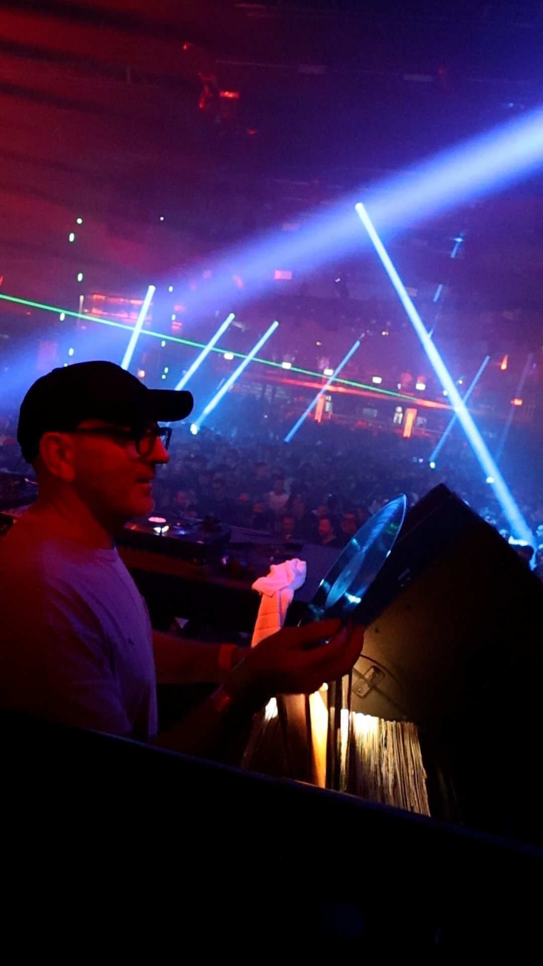 st circus.00_27_49_07.Imagen fija016